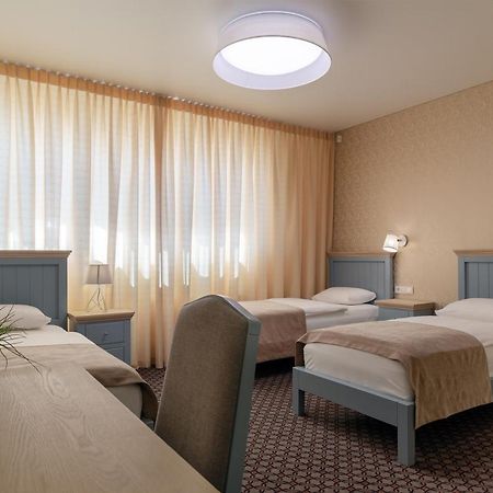 Hotel Sinchronas Telšiai المظهر الخارجي الصورة