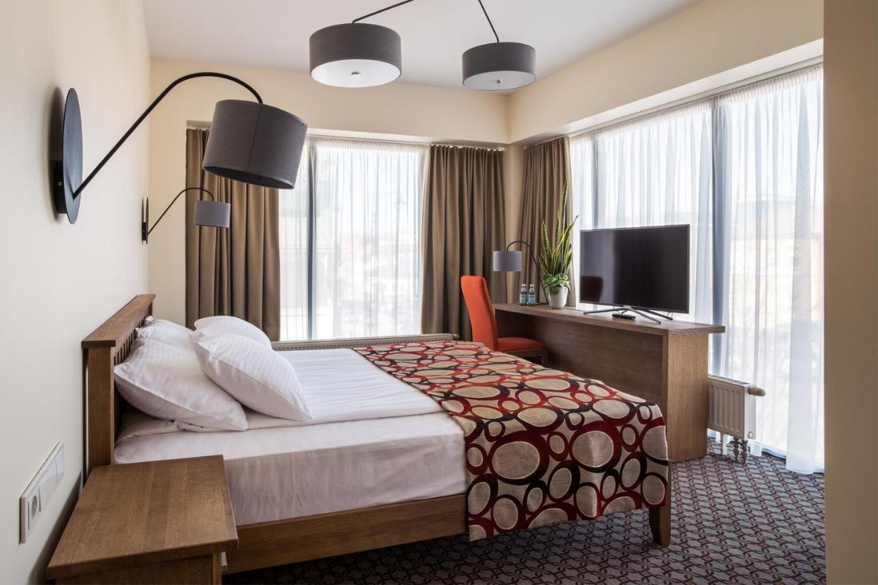 Hotel Sinchronas Telšiai المظهر الخارجي الصورة
