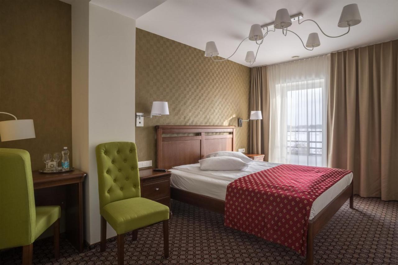 Hotel Sinchronas Telšiai المظهر الخارجي الصورة