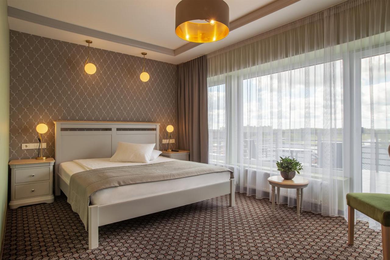 Hotel Sinchronas Telšiai المظهر الخارجي الصورة