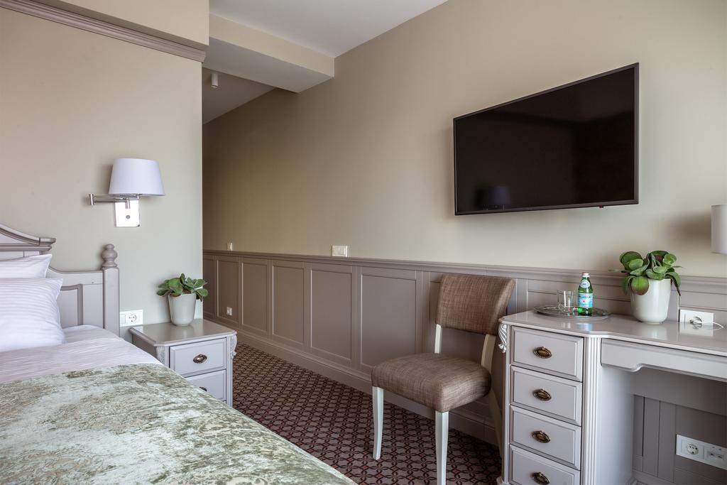 Hotel Sinchronas Telšiai المظهر الخارجي الصورة