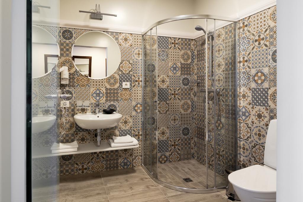 Hotel Sinchronas Telšiai المظهر الخارجي الصورة