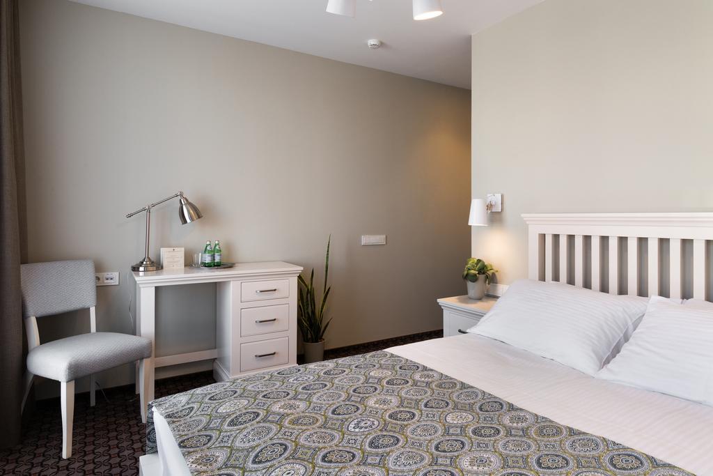 Hotel Sinchronas Telšiai المظهر الخارجي الصورة
